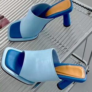 NWT 8 (39) colorblock Aqua sky baby blue dark turquoise round heel square toe